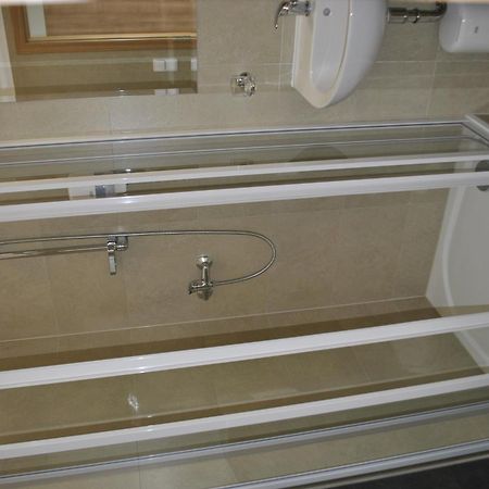 Hotel Golf Jezera Острожка Нова Вес Екстер'єр фото