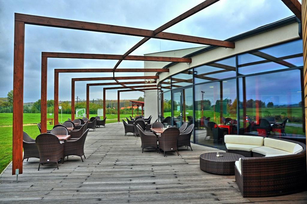 Hotel Golf Jezera Острожка Нова Вес Екстер'єр фото